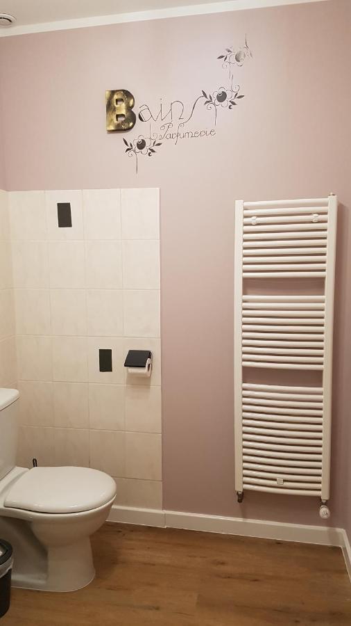 Chambres D'Hotes Du Tilleul Nanteuil-en-Vallée Esterno foto