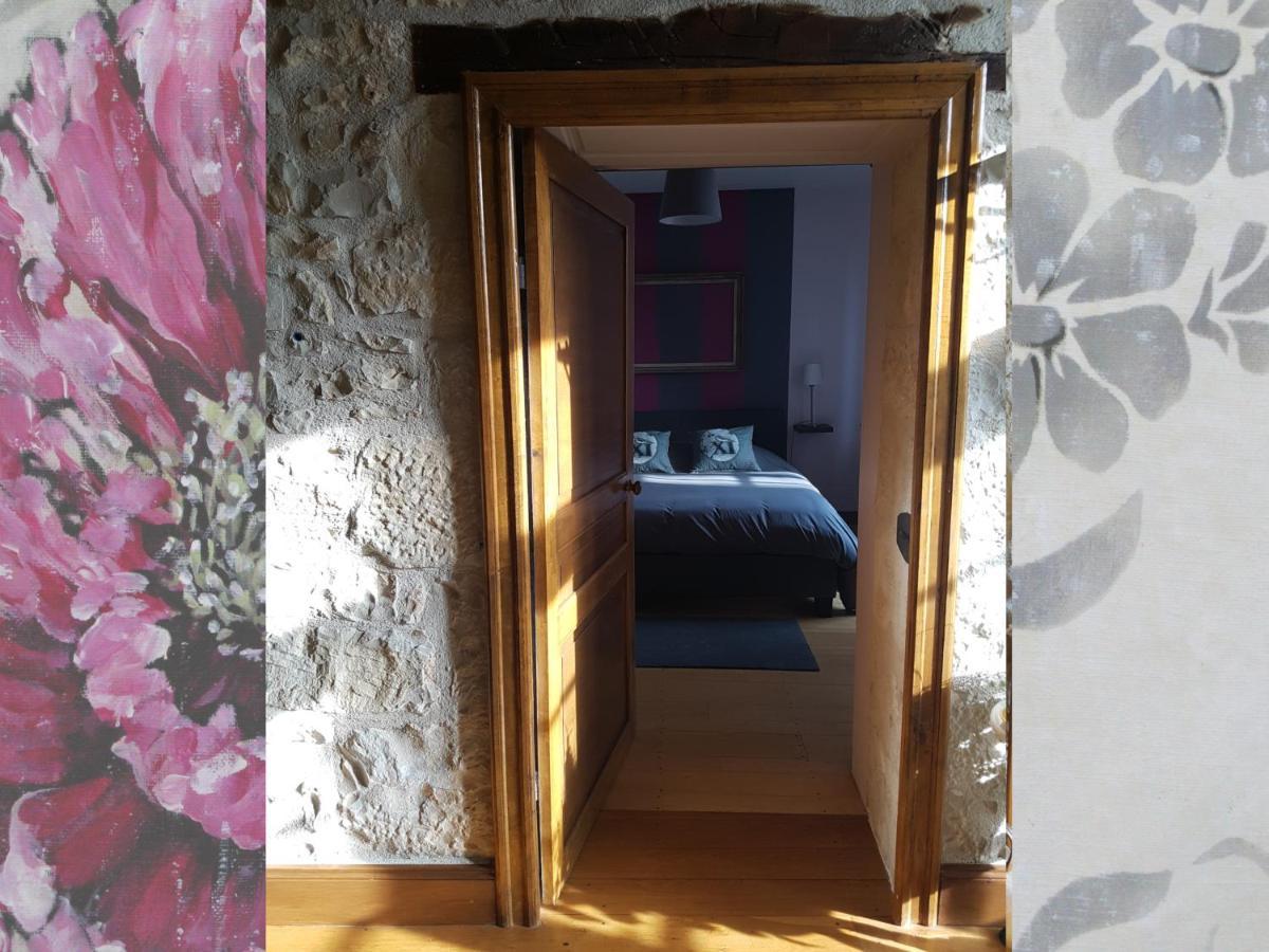 Chambres D'Hotes Du Tilleul Nanteuil-en-Vallée Esterno foto