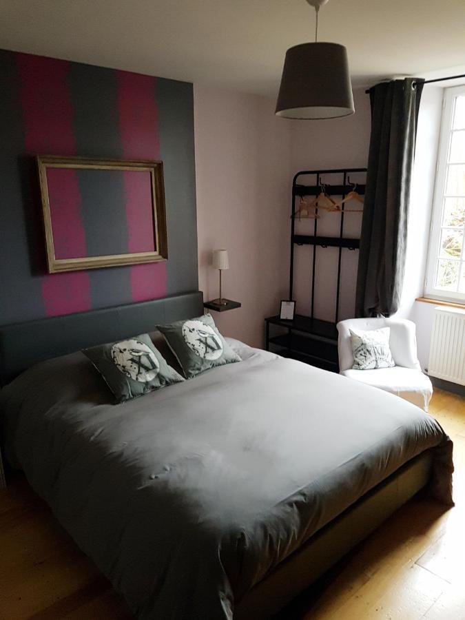 Chambres D'Hotes Du Tilleul Nanteuil-en-Vallée Esterno foto