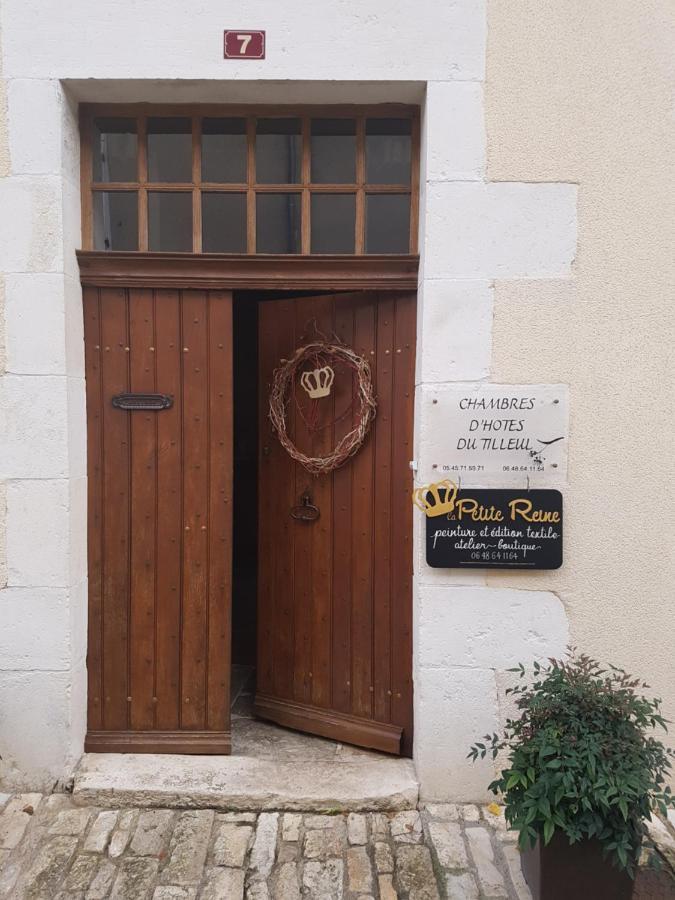 Chambres D'Hotes Du Tilleul Nanteuil-en-Vallée Esterno foto