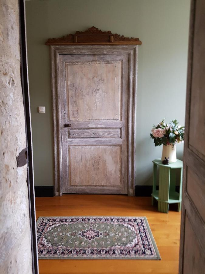 Chambres D'Hotes Du Tilleul Nanteuil-en-Vallée Esterno foto